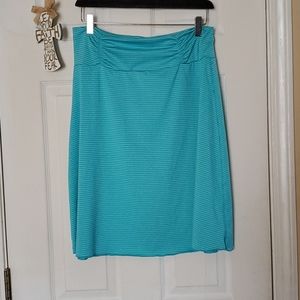 3/$6 Tranquility Aqua Strioed Stretch Skirt Size Medium